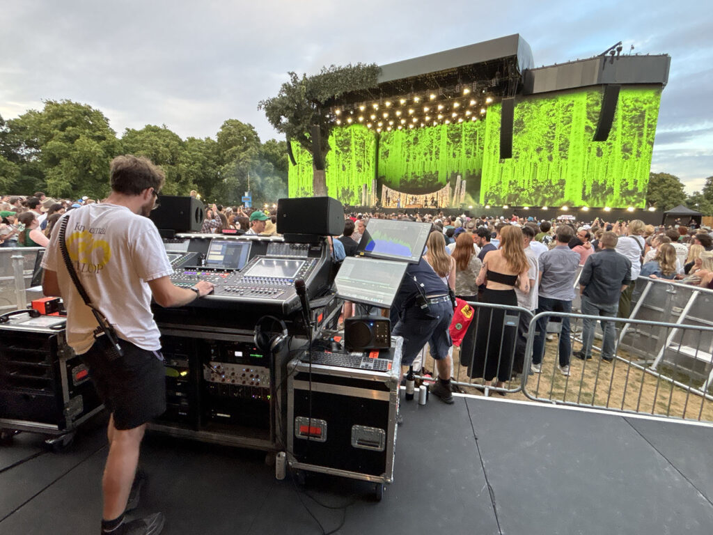 Will Donbavand mixing Noah Kahan at London’s BST Hyde Park on a DiGiCo Quantum5 front-of-house console paired with a Fourier Audio transform.engine