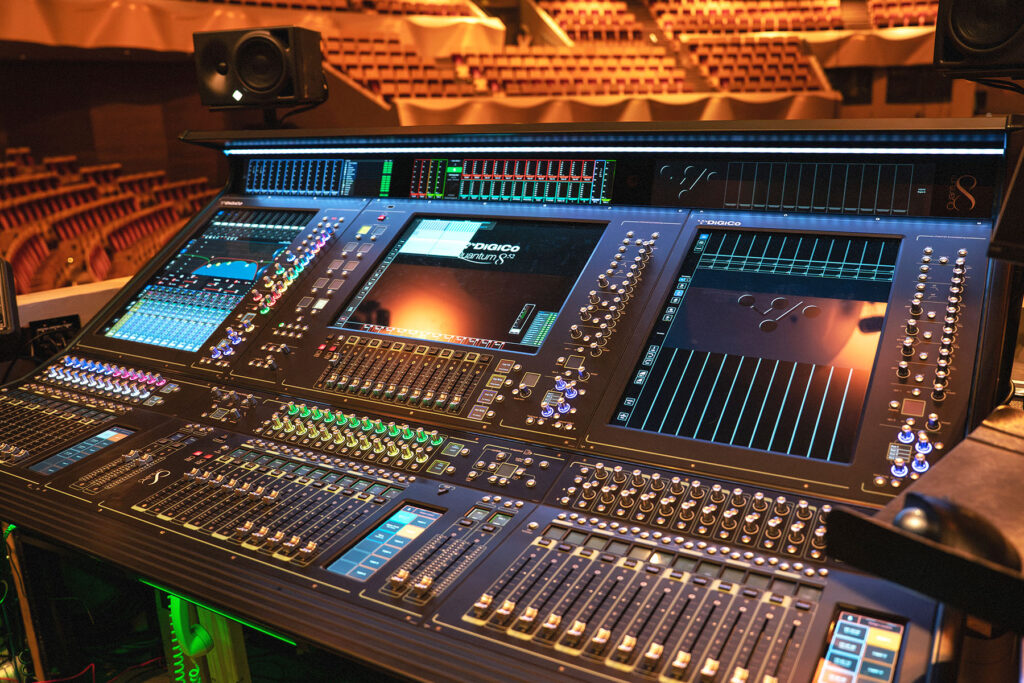 The symphony’s new Quantum852 replaces a DiGiCo SD7 Quantum that has been repurposed as a monitor, broadcast, or backup desk as needed